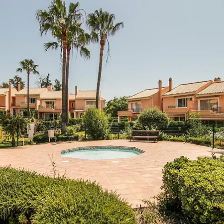 3 Bedroom Cozy In Malaga