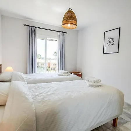 3 Bedroom Cozy In Malaga Casa de Férias